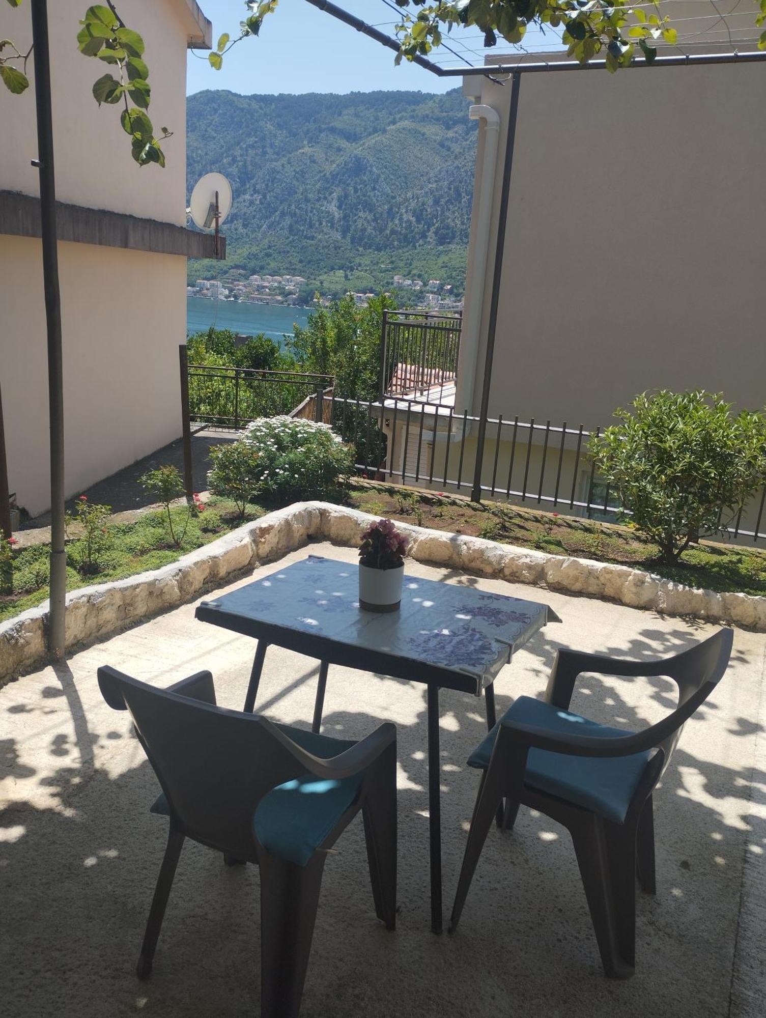 State Apartmants 2 Kotor Extérieur photo